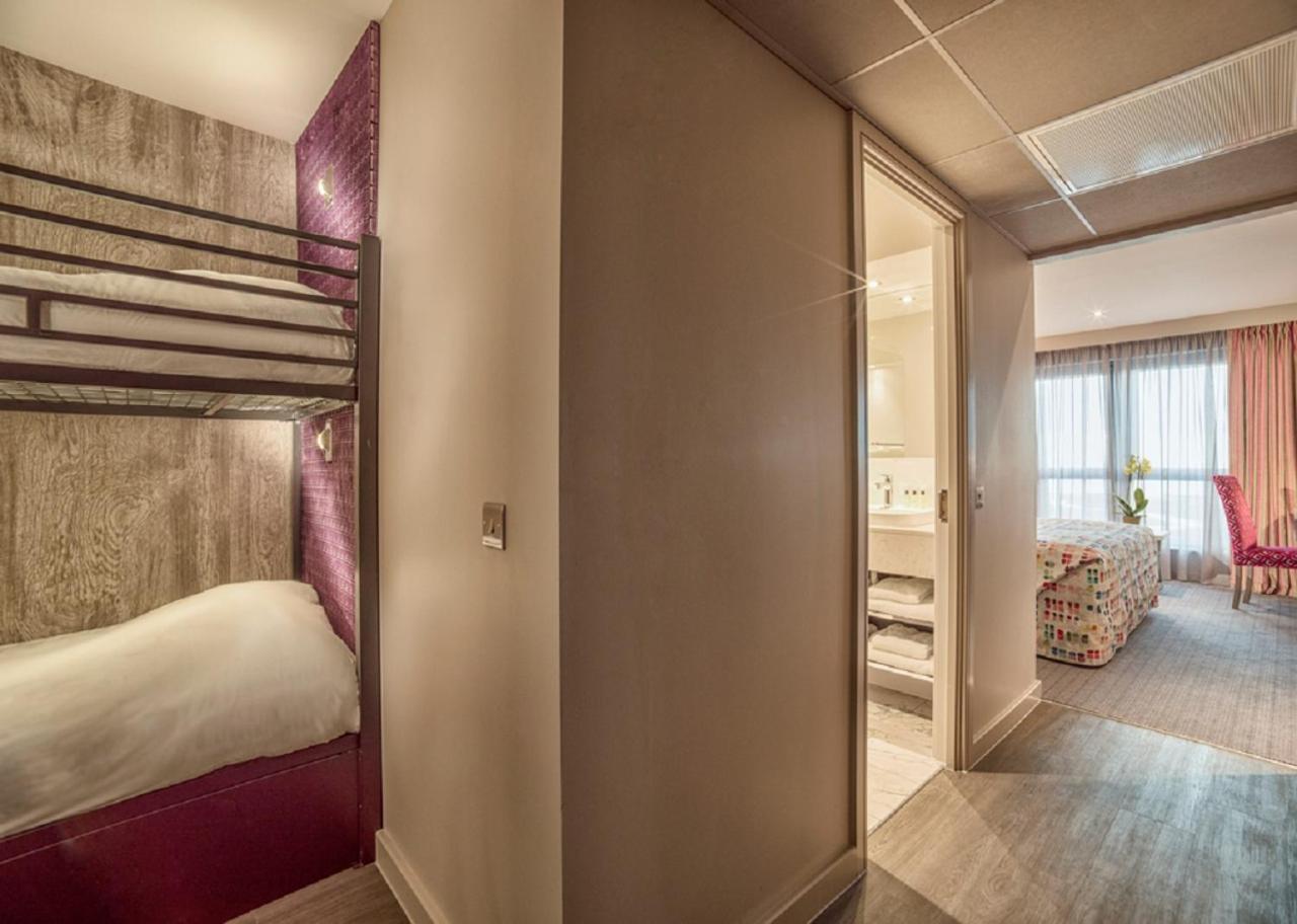 Boulevard Hotel Blackpool Exterior foto Family room